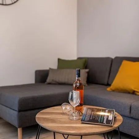 Milazzi, Fully Air-conditioned Baska (Krk)