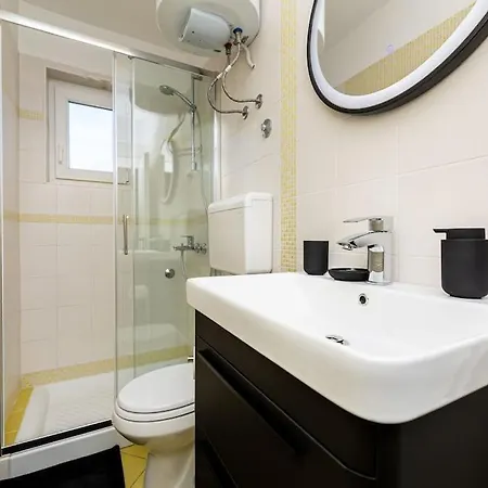 Milazzi, Fully Air-conditioned Appartement