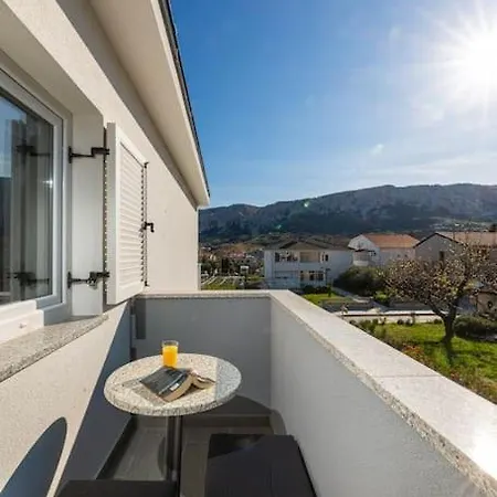 Milazzi, Fully Air-conditioned Appartement
