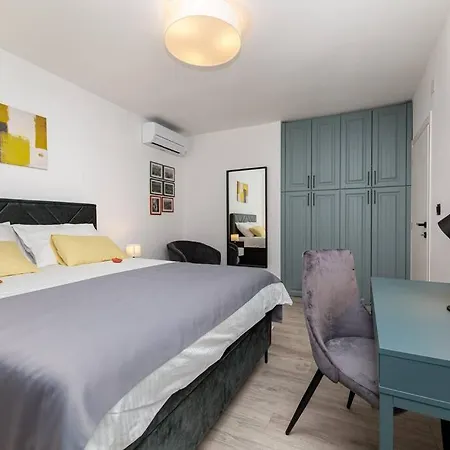 Milazzi, Fully Air-conditioned Apartment Baska (Krk)