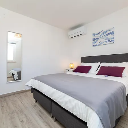 Milazzi, Fully Air-conditioned Διαμέρισμα *