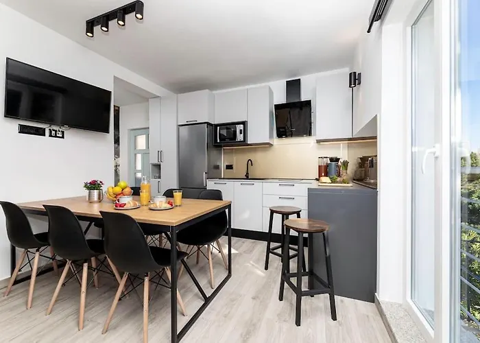 Milazzi, Fully Air-conditioned *