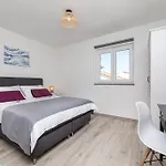 Milazzi, Fully Air-conditioned Апартаменты
