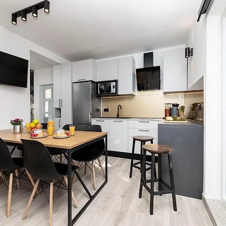 Milazzi, Fully Air-conditioned *